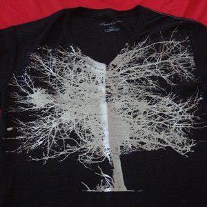 Kenneth Cole V-neck Graphic tee